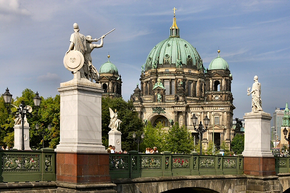 Berlin : la cathédrale (Dôme) de Berlin.