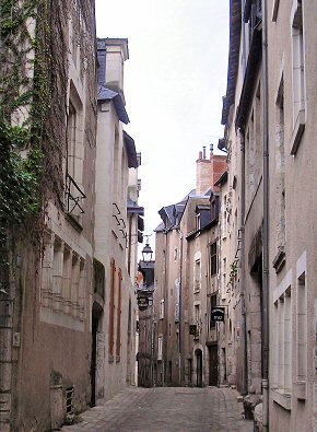 Rue du Vieux Blois.