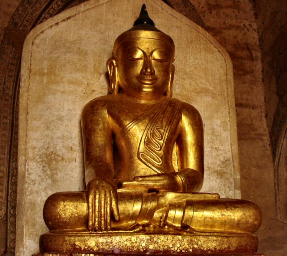 Bouddha (temple de Bagan).