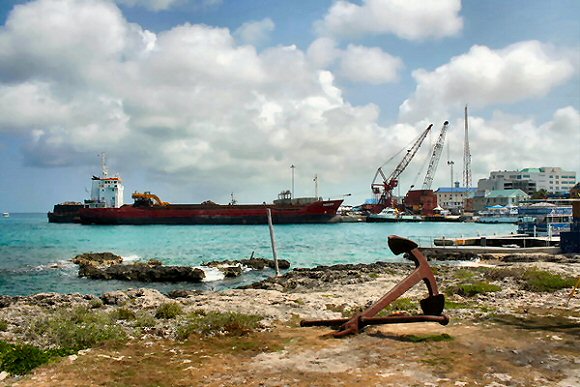Iles Cayman : le port de George Town.