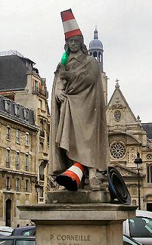 Statue de Corneille, place du Panthon,  Paris.