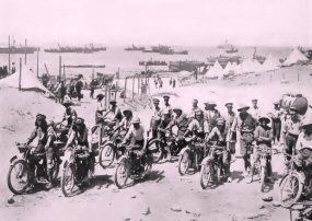 Premire guerre mondiale : rgiment motocyclisyte aux Dardanelles.