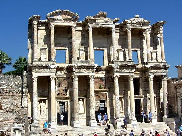 Ephèse : la bibliothèque de Celsus.