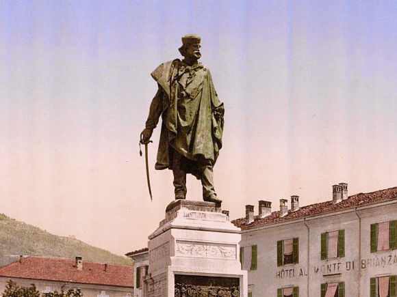 Statue de Garibaldi, à Côme.