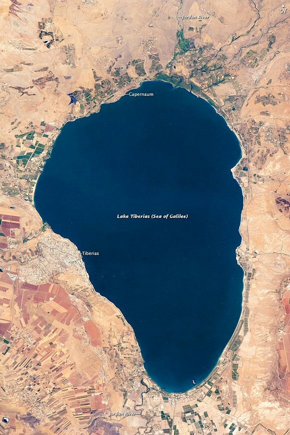 Le lac de Tibriade (mer de Galile) vu depuis l'espace.