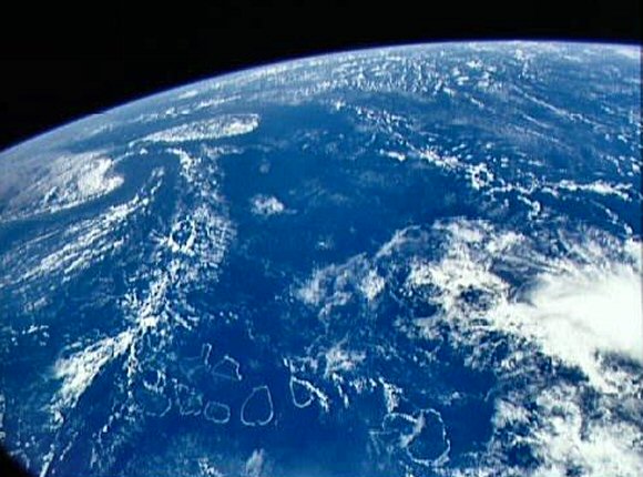 L'océan Indien et les Maldives depuis l'espace.