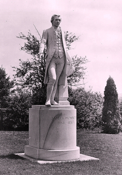 Statue de James Monroe  Charlottesville (Virginie).