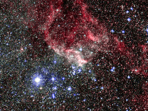 NGC 3572, amas ouvert associé à une nébulosité.