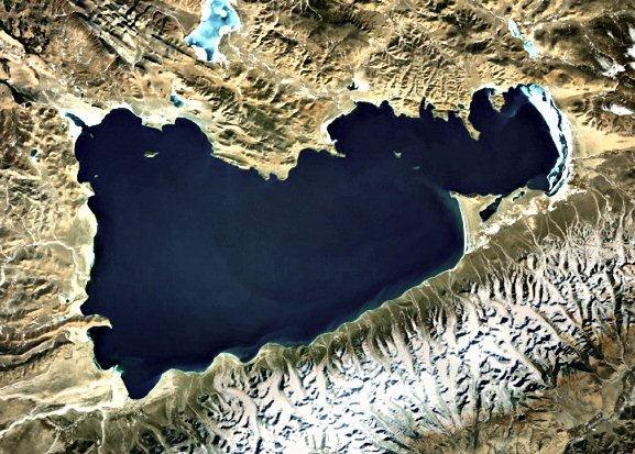 Lac Nam Co vu depuis l'espace..