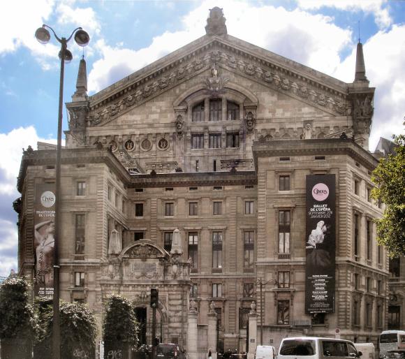 Paris : Opéra Garnier (façade nord).