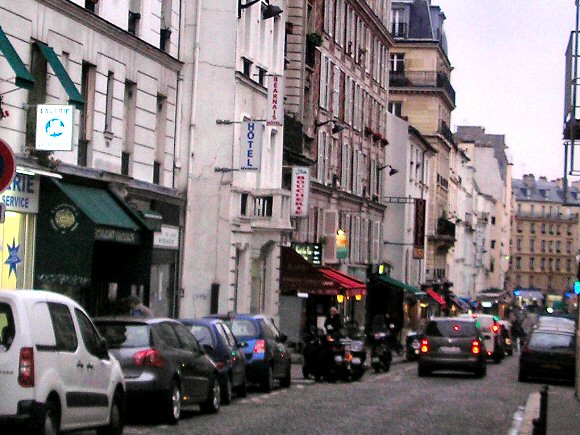 Paris : la rue d'Orsel.