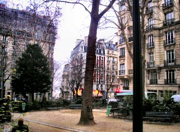Paris : le square Jol Le Tac (place Constantin Pecqueur).