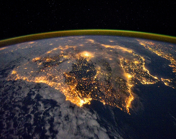 Péninsule ibérique : éclairage nocturne depuis l'espace.