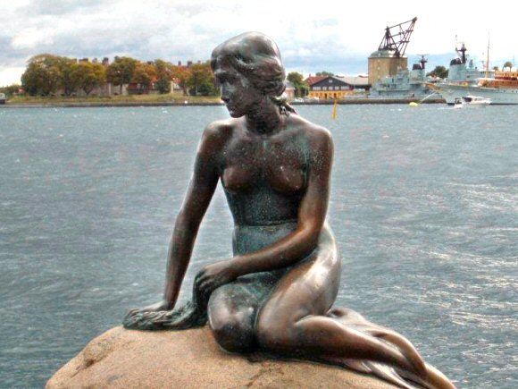 Copenhague : la Petite Sirne d'Andersen.
