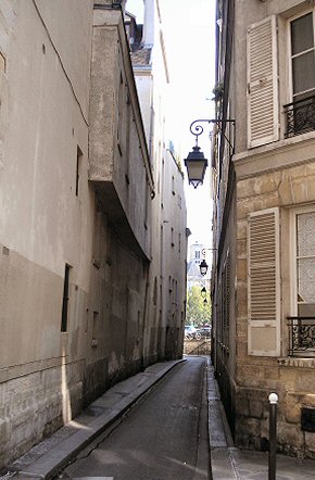 Rue des Chantres, île de la Cité, à Paris (4e arrondissement).