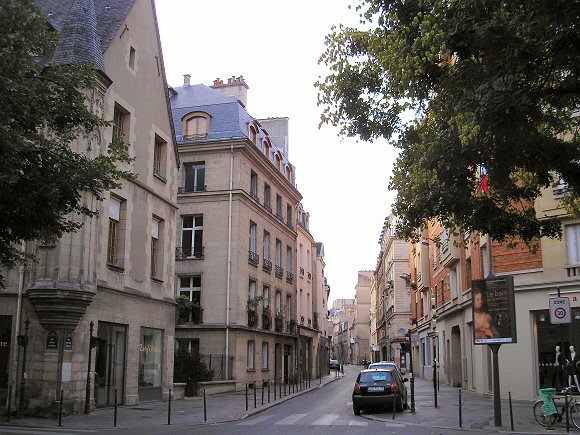 Rue des Francs-Bourgeois, à Paris (3e et 4e arrondissements).