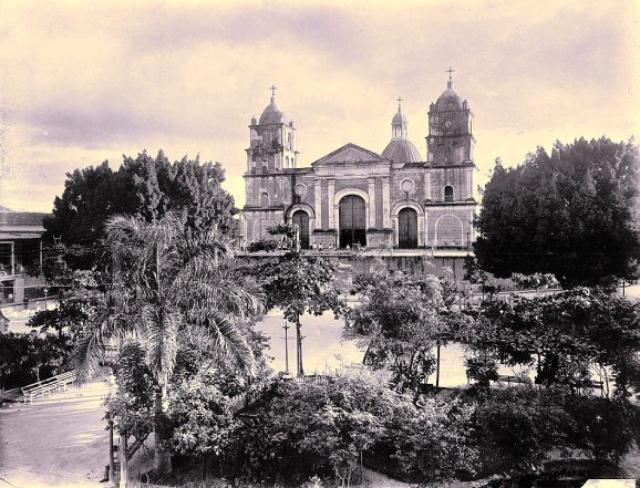 Santiago de Cuba : la cathédrale.