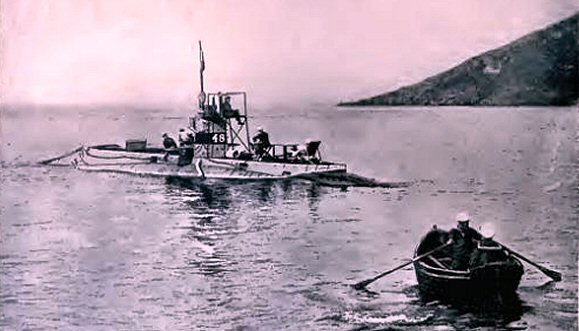 Sous-marin anglais pendant la Premire Guerre mondiale.