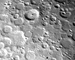 Photo de la surface de la Lune.