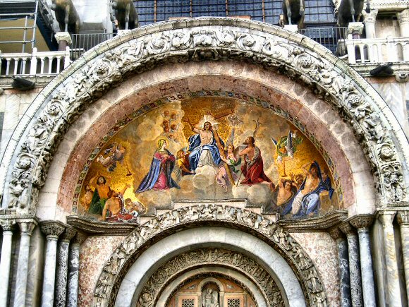 Venise : portail central de la basilique Saint-Marc.