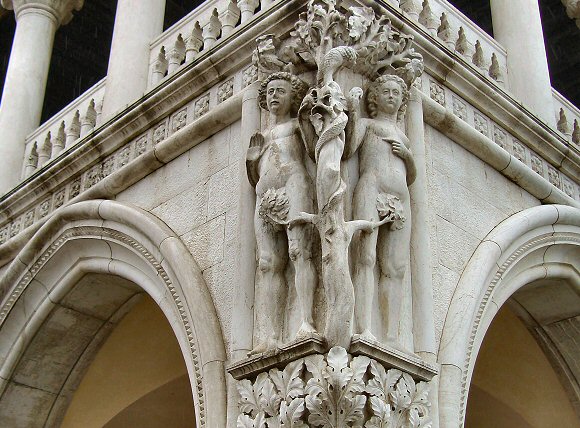 La Chute (sculpture du Palais des Doges,  Venise).