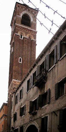 Venise : l'église San Giovanni Elemosinario.
