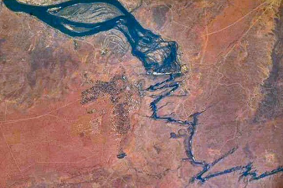 Le Zambèze vu depuis l'espace.